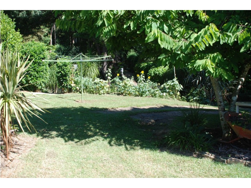 10 Clareville Street, Uki NSW 2484