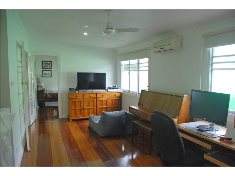 70 Riverside Drive, Tumbulgum NSW 2490