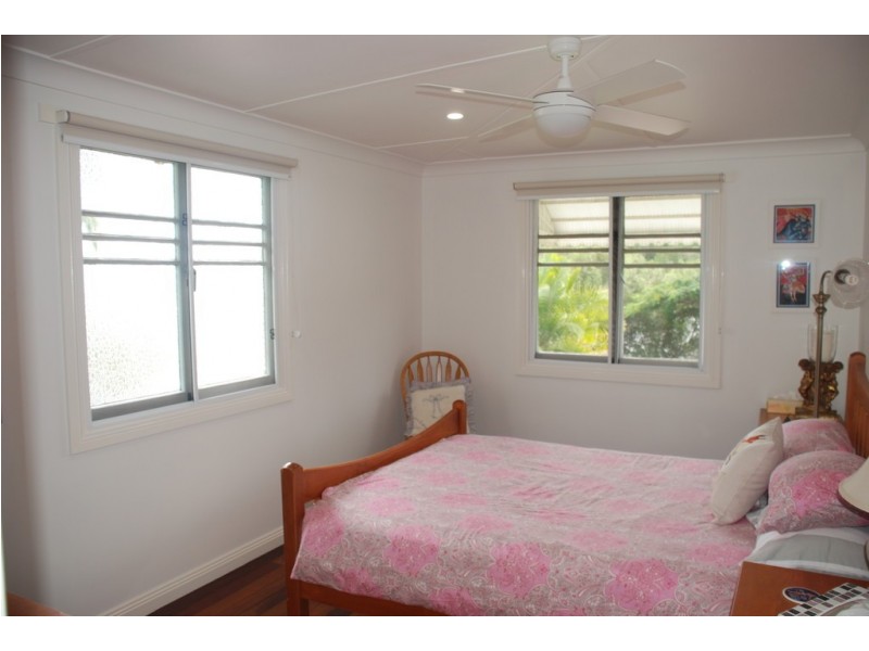 70 Riverside Drive, Tumbulgum NSW 2490