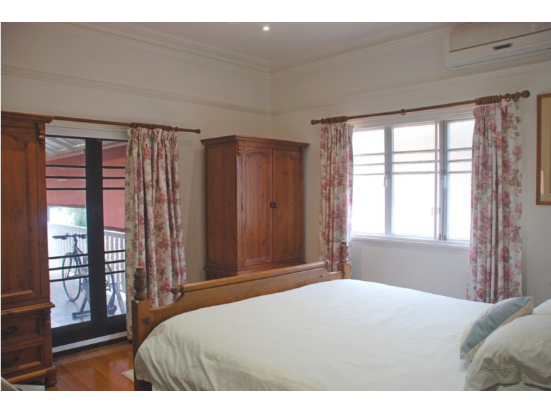 70 Riverside Drive, Tumbulgum NSW 2490