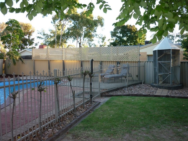 2 Tokay Court, Wynn Vale SA 5127