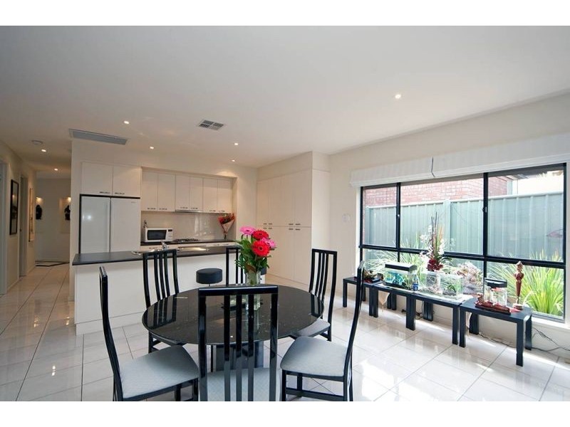 4 Mossman Street, Mawson Lakes SA 5095