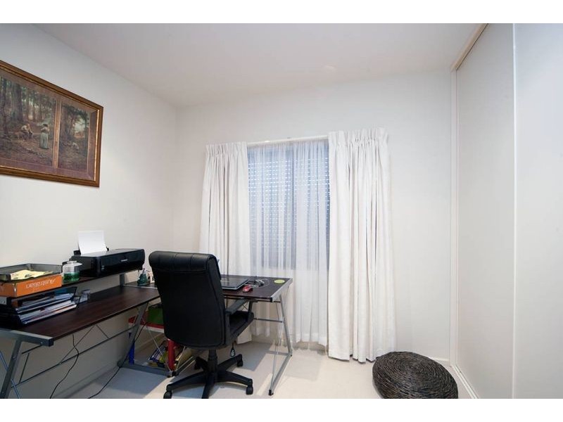 4 Mossman Street, Mawson Lakes SA 5095