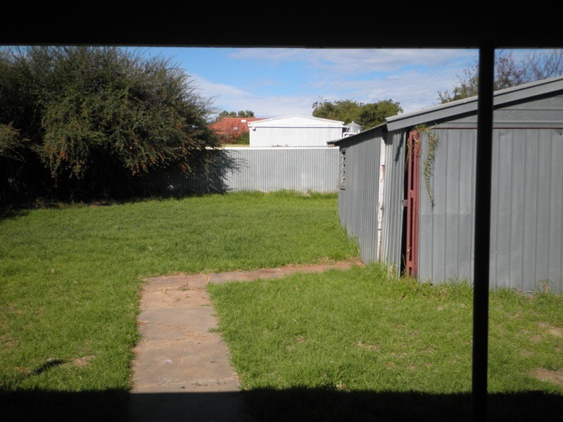 15 Dewer Avenue, Ridgehaven SA 5097