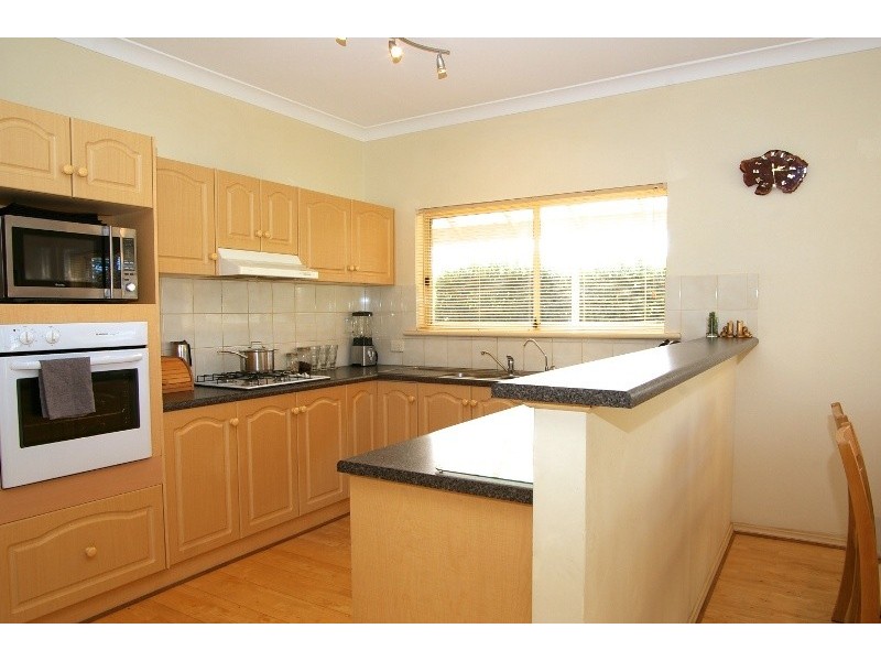 1 Oak Street, Ridgehaven SA 5097