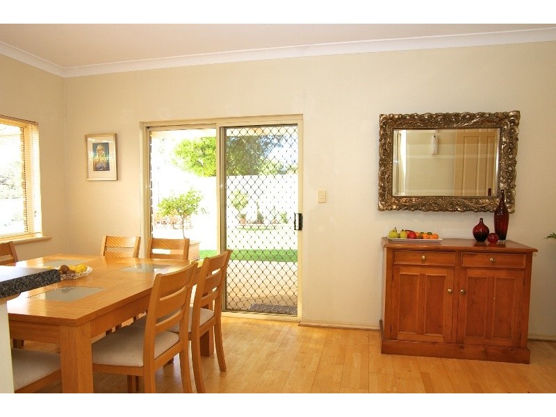 1 Oak Street, Ridgehaven SA 5097