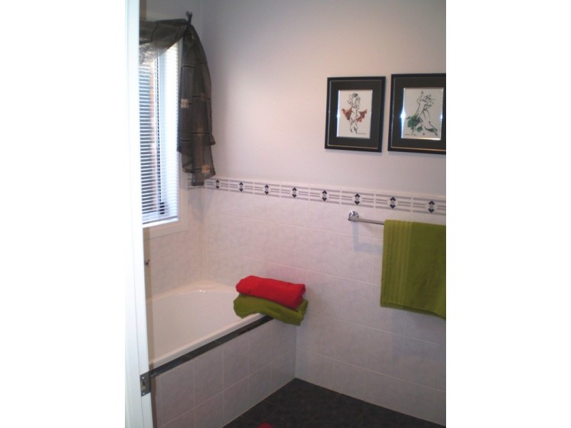 27A Janlyn Road, Vista SA 5091