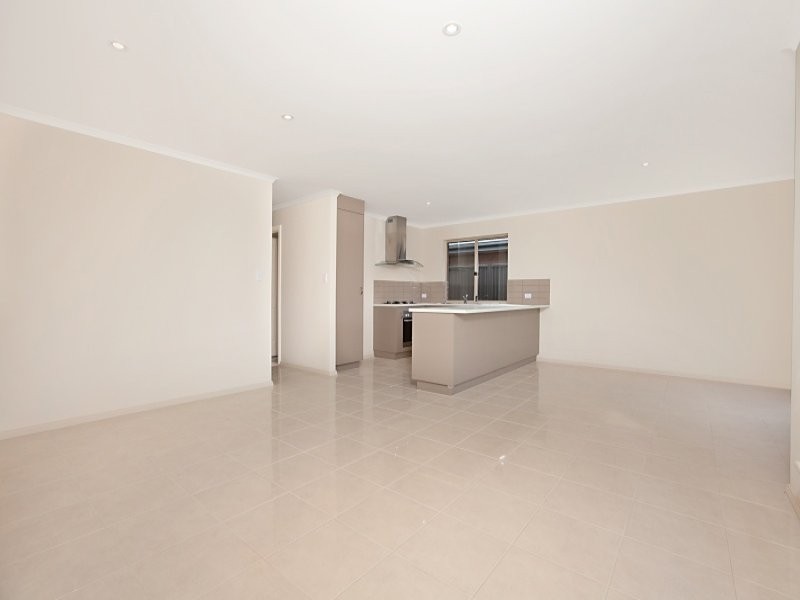 8 Kerang Street, Andrews Farm SA 5114