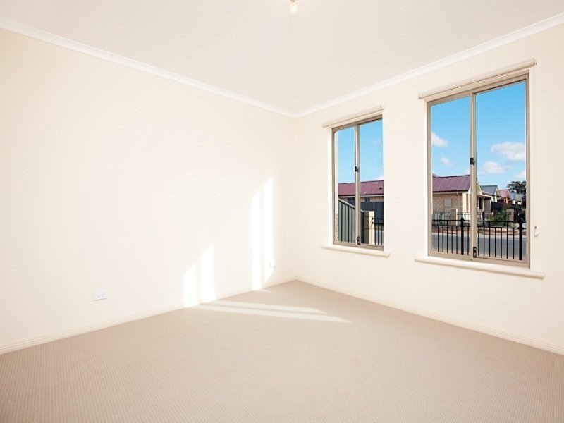 8 Kerang Street, Andrews Farm SA 5114