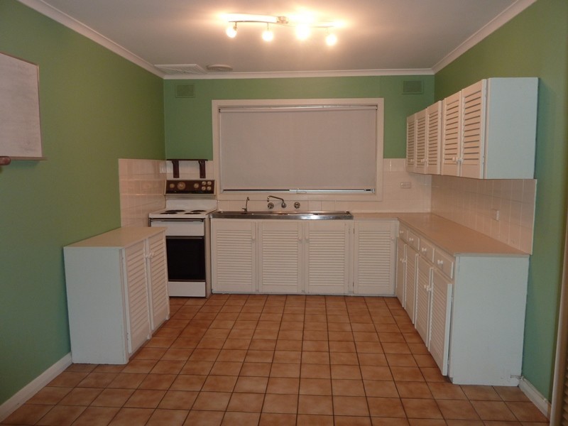 36 Somerset Ave, Redwood Park SA 5097