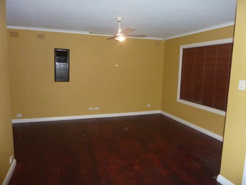 36 Somerset Ave, Redwood Park SA 5097