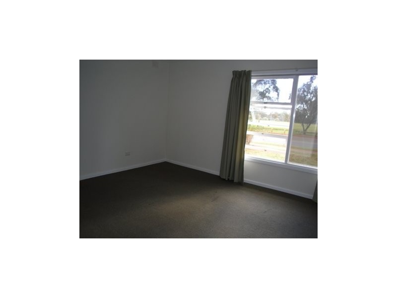 18  Mavros Road, Elizabeth Downs SA 5113