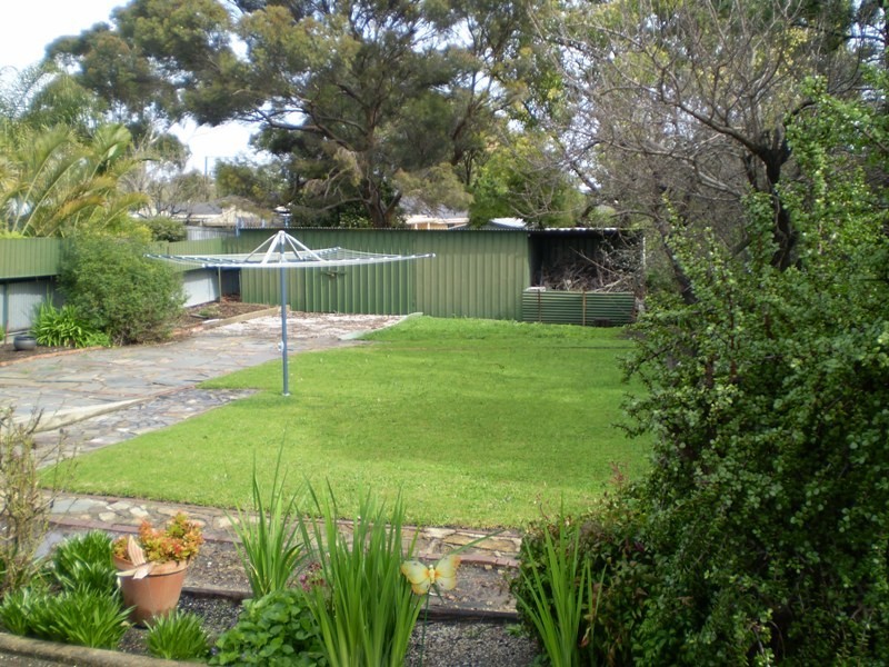 4 Britten Avenue, Modbury SA 5092