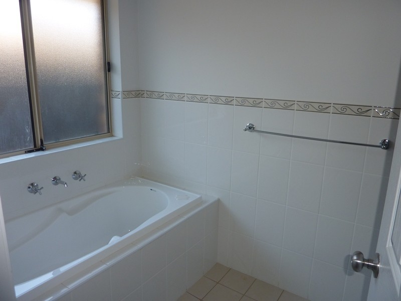 3 Oregon Ave, Andrews Farm SA 5114