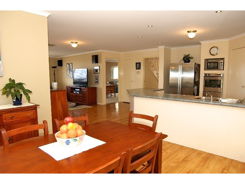 9 Regal Court, Para Hills SA 5096