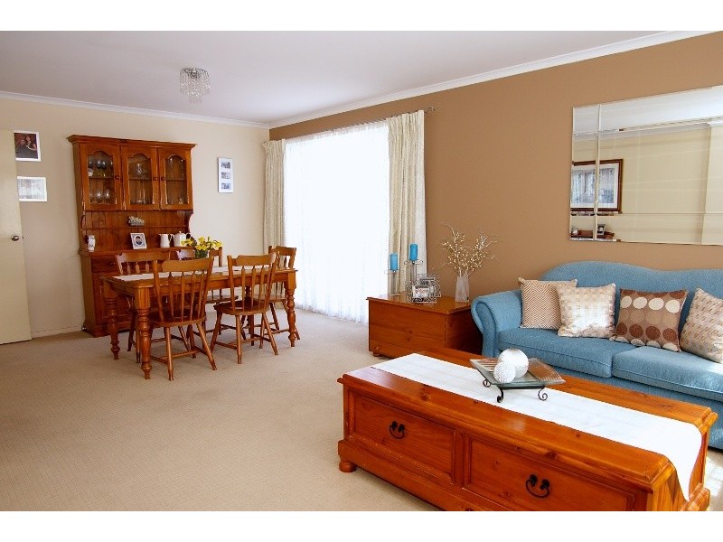 9 Regal Court, Para Hills SA 5096