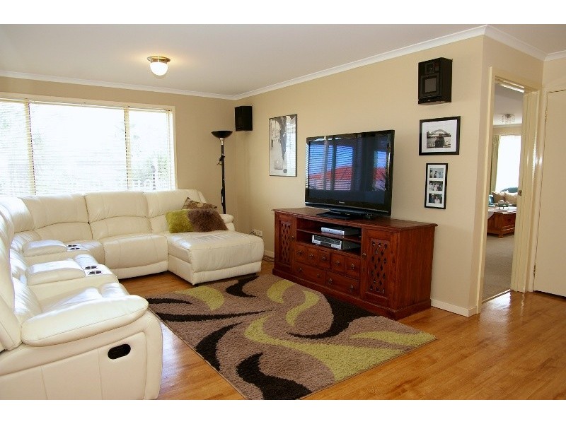 9 Regal Court, Para Hills SA 5096