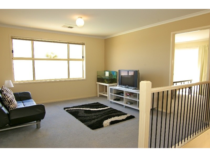 9 Regal Court, Para Hills SA 5096