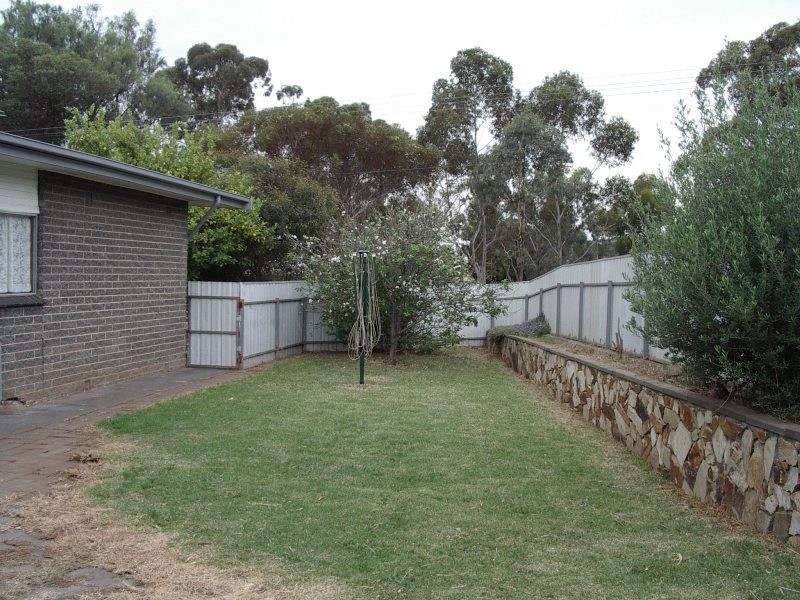 11 Richard Street, Para Hills SA 5096