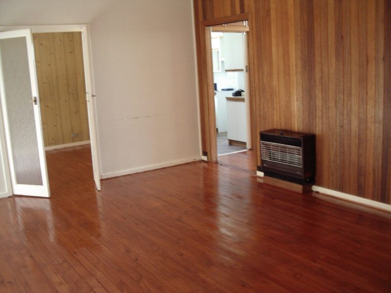 11 Richard Street, Para Hills SA 5096