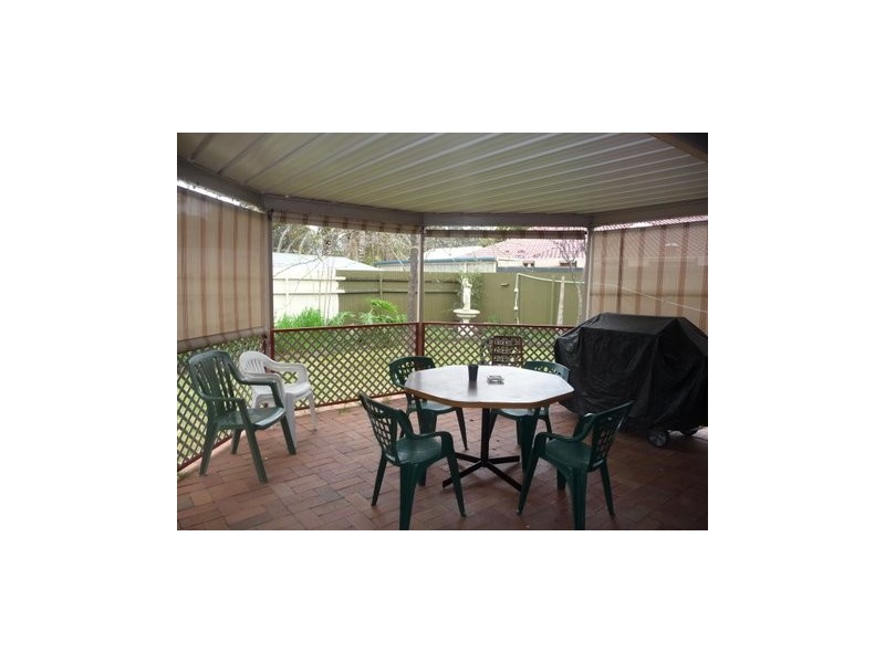 2 Valiant Court, Salisbury Heights SA 5109