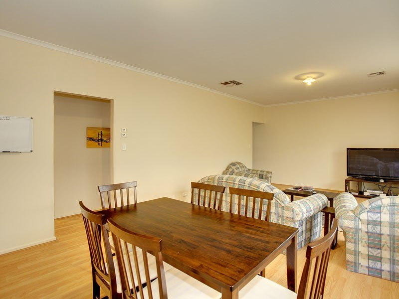 14 Cowra Avenue, Gilles Plains SA 5086