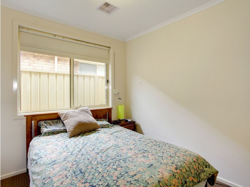 14 Cowra Avenue, Gilles Plains SA 5086