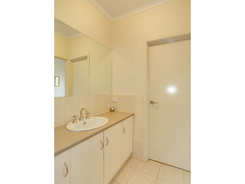 14 Cowra Avenue, Gilles Plains SA 5086