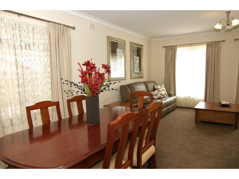 9 Vicenzo Street, Fairview Park SA 5126