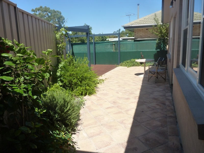 14 Clairville Rd, Campbelltown SA 5074