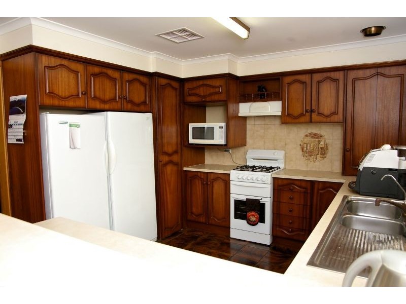 4 Hockey Court, St Agnes SA 5097