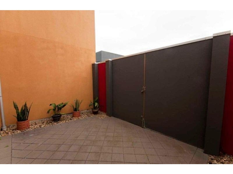 21 Chapel Lane, Mawson Lakes SA 5095