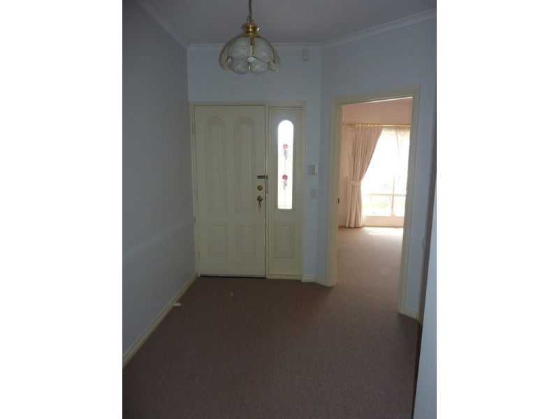 29 Hillcott Ave, Wynn Vale SA 5127