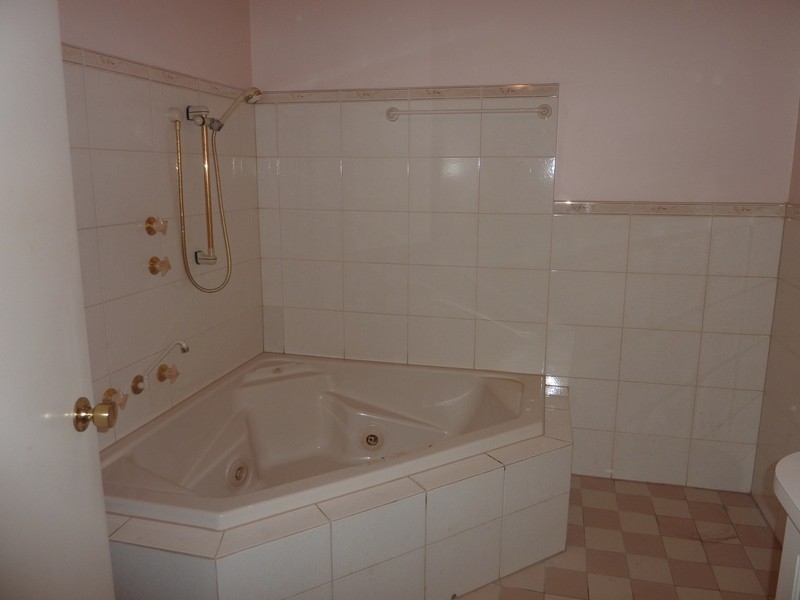 29 Hillcott Ave, Wynn Vale SA 5127