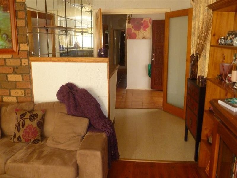 12 Hinton Avenue, Para Hills SA 5096