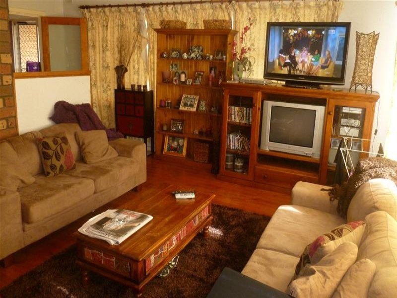 12 Hinton Avenue, Para Hills SA 5096