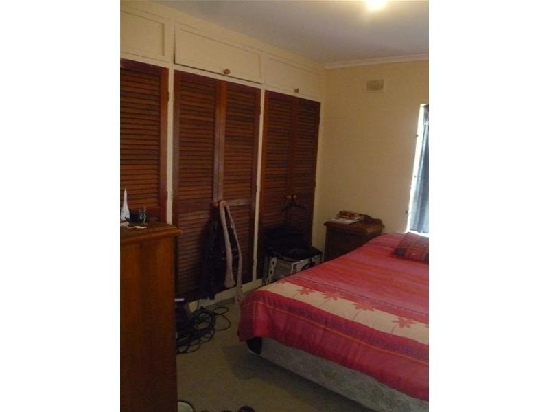 12 Hinton Avenue, Para Hills SA 5096
