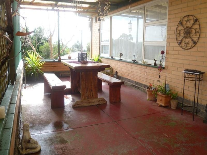 12 Hinton Avenue, Para Hills SA 5096