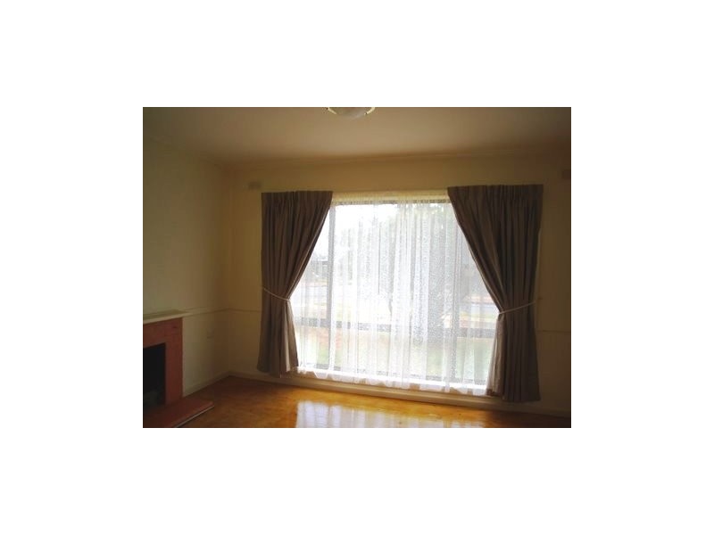 19 Bartlett Road, Elizabeth Downs SA 5113