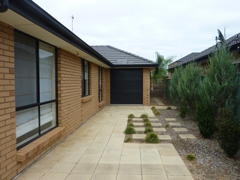 22 Sanctuary Drive, Mawson Lakes SA 5095