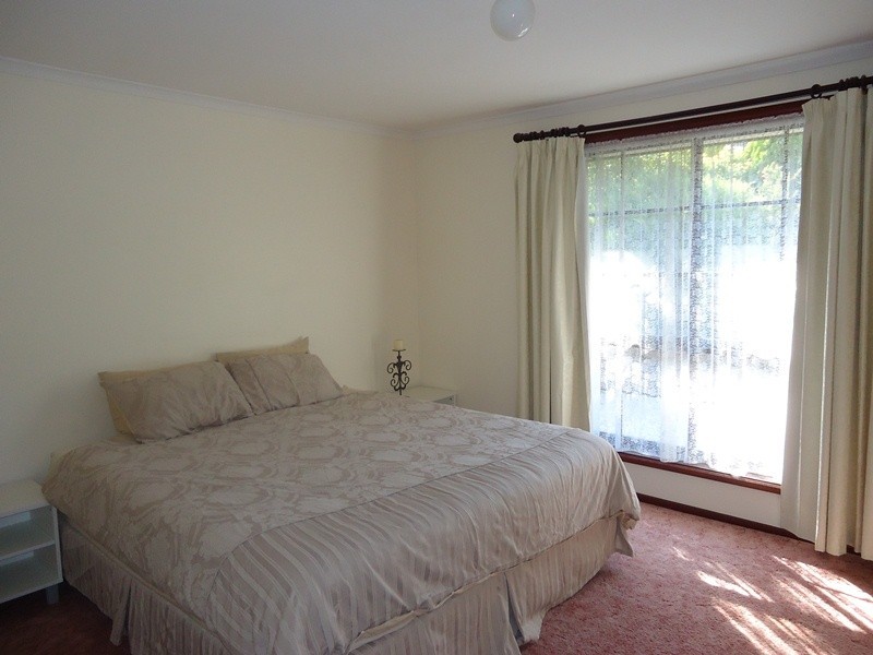 15 Foulis Court, Wynn Vale SA 5127