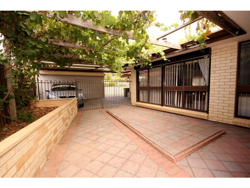 32 Zenobia Crescent, Modbury SA 5092