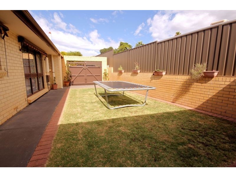 32 Zenobia Crescent, Modbury SA 5092