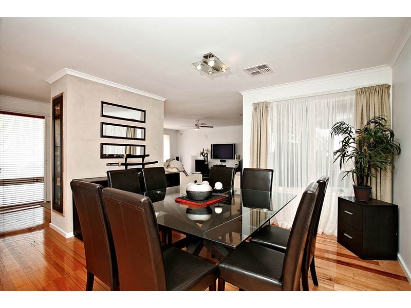 11 James Street, Vista SA 5091