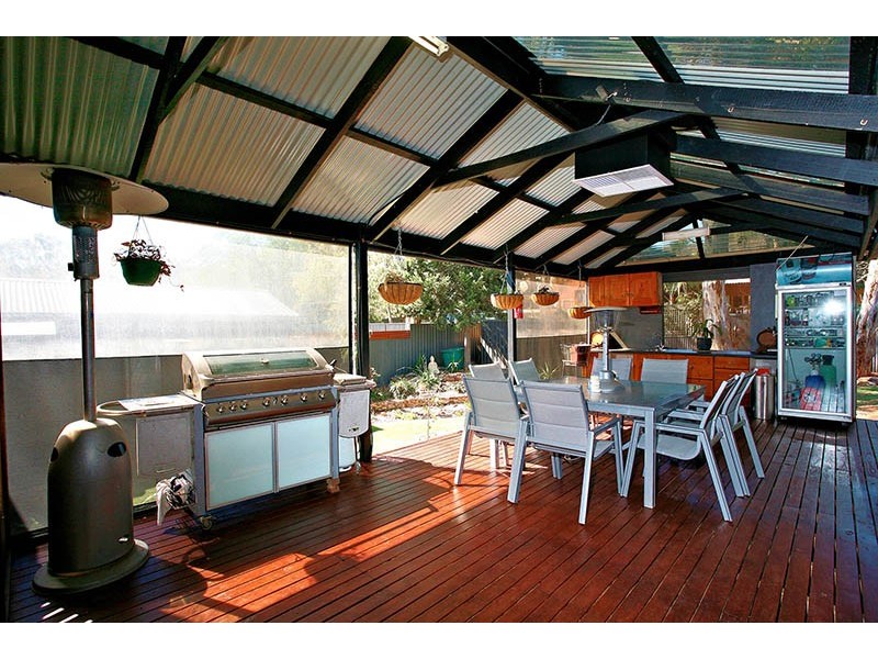 11 James Street, Vista SA 5091