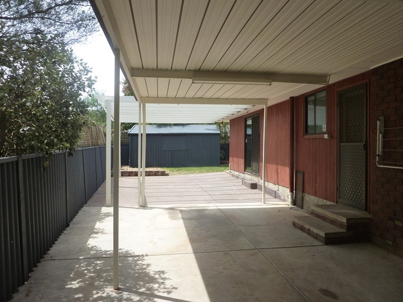 8 Valiant Court, Salisbury Heights SA 5109