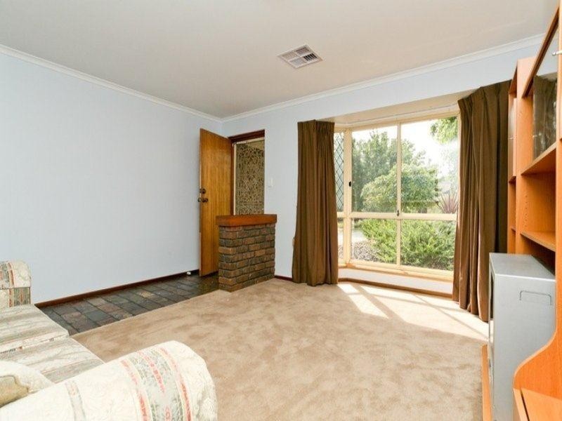 10 Orange Ave, Golden Grove SA 5125