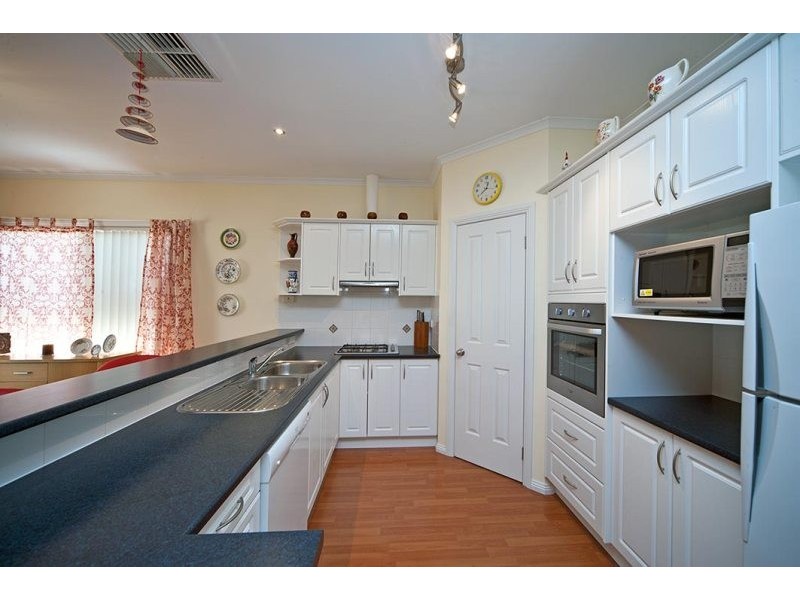 40 Leeds Avenue, Hope Valley SA 5090