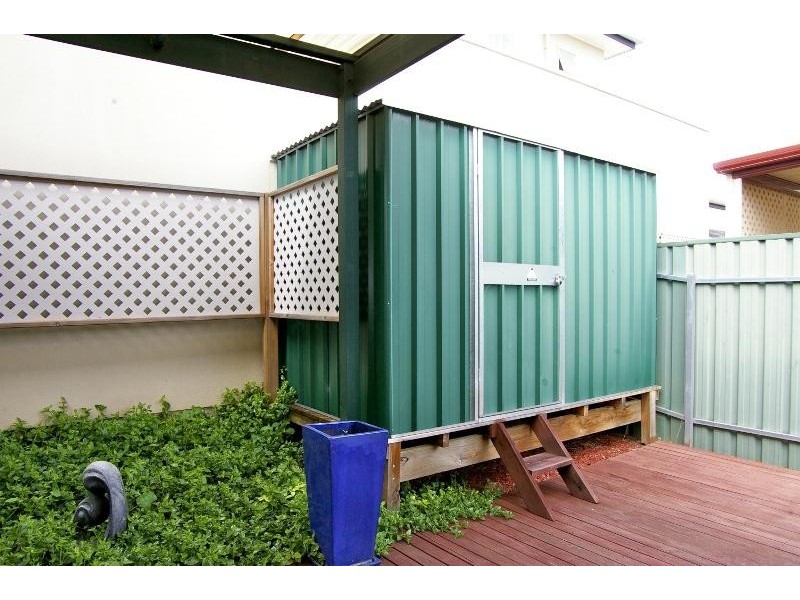 12 Windemere cr, Mawson Lakes SA 5095