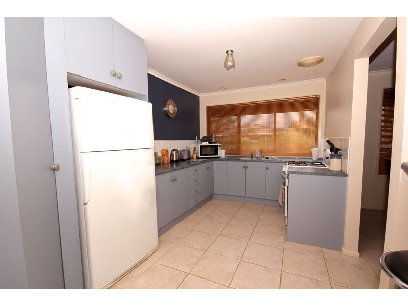 3 Hilditch Drive, Green Fields SA 5107